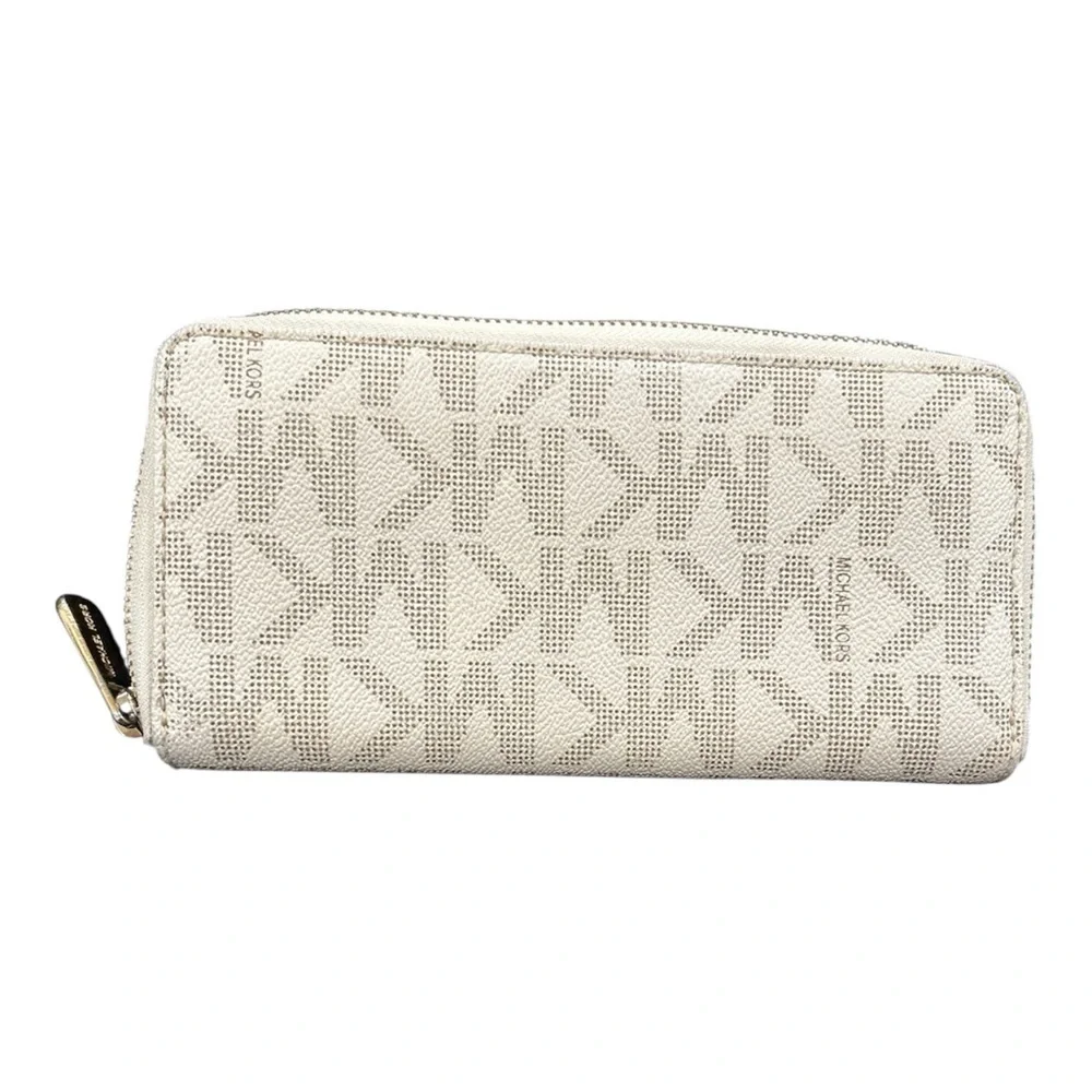 Michael Kors Jet Set Item Vanilla Zip Around Continental Wallet Vanilla